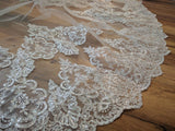 Elegant 3*3 Meters White/Ivory Appliqued Mantilla Bridal Veil Wedding Veil Long With Comb Wedding Accessories