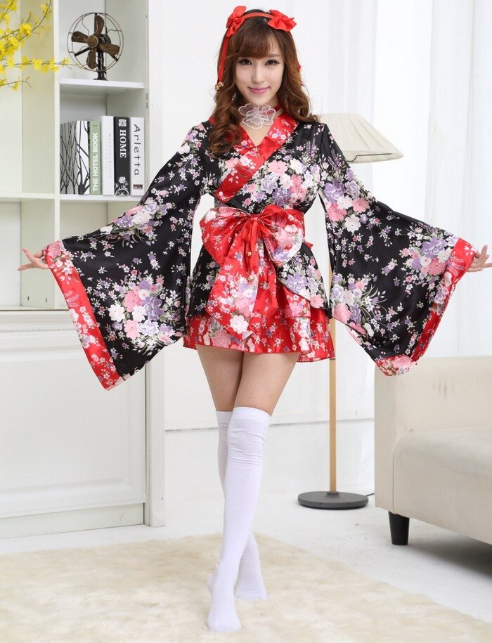 2018 Women's Sexy Sakura Anime Costume Japanese Kimono Costume Vintage Original Tradition Silk Yukata Dress