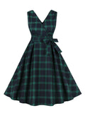 Green Plaid Retro V-Neck Sleeveless Pleated Tea Dresses for Women Belted Elegant Fit and Flare Dress Vintage Style